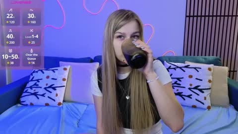 Snapshot of mel_nelson chatting on February 2025 07:01:02 AM Mel online show from February 2025 07:01:02 AM