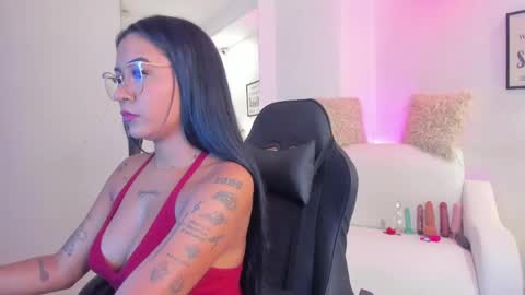 melan_owen online show from May 2026 10:54:02 AM