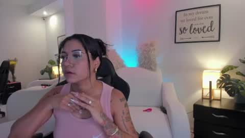 melan_owen online show from August 2026 10:46:02 AM