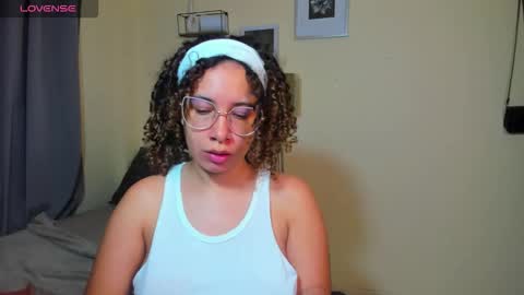 Snapshot of melaniacosta chatting on April 2026 10:37:02 PM melani online show from April 2026 10:37:02 PM
