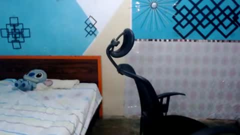 melani online show from August 2026 08:11:01 PM