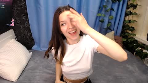 Snapshot of melanie_grant chatting on January 2025 12:15:02 PM Melanie online show from January 2025 12:15:02 PM