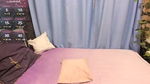 Snapshot of melanie_grant chatting on October 2025 09:07:02 AM Melanie online show from October 2025 09:07:02 AM