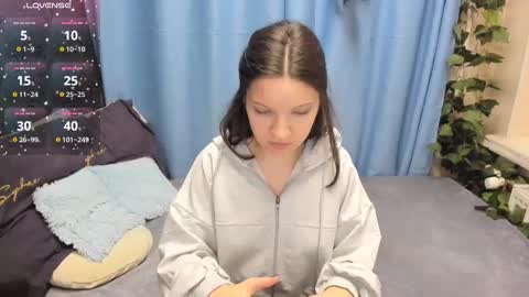 Snapshot of melanie_grant chatting on November 2025 09:41:01 AM Melanie online show from November 2025 09:41:01 AM