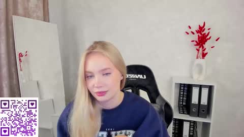 Melanie online show from September 2025 12:14:01 AM