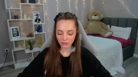 Snapshot of melaniealves chatting on February 2026 12:32:02 PM MelanieAlves online show from February 2026 12:32:02 PM