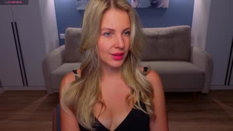Snapshot of melaniebennett chatting on June 2026 06:59:01 AM Melanie Bennett online show from June 2026 06:59:01 AM