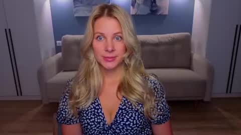 Snapshot of melaniebennett chatting on June 2026 07:02:01 AM Melanie Bennett online show from June 2026 07:02:01 AM