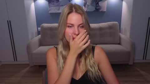 Snapshot of melaniebennett chatting on August 2026 09:15:02 AM Melanie Bennett online show from August 2026 09:15:02 AM