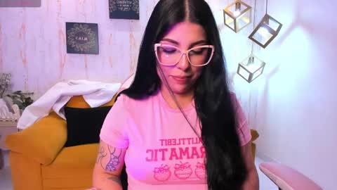 Snapshot of melaniegrayx chatting on February 2025 06:26:02 PM melaniegrayx online show from February 2025 06:26:02 PM