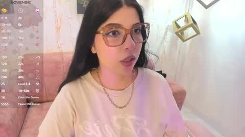 Snapshot of melaniegrayx chatting on March 2025 02:29:02 PM melaniegrayx online show from March 2025 02:29:02 PM