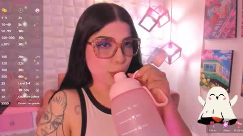 Snapshot of melaniegrayx chatting on October 2025 02:46:01 PM melaniegrayx online show from October 2025 02:46:01 PM