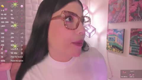 Snapshot of melaniegrayx chatting on November 2025 02:27:01 PM melaniegrayx online show from November 2025 02:27:01 PM