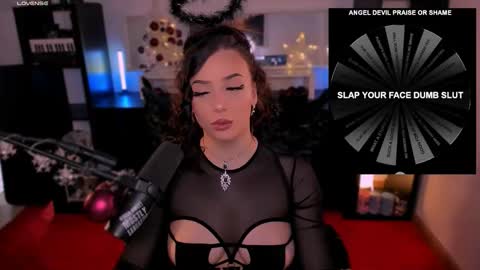 Melanie  online show from December 2025 06:27:01 PM