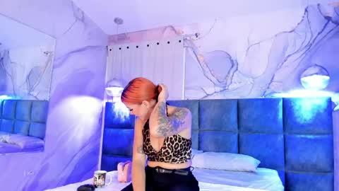 Melanie Roux online show from May 2026 07:42:02 PM