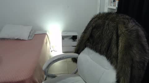 Melannie online show from September 2025 05:31:01 AM