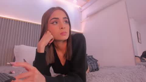 melany_hoffman online show from November 2025 09:31:02 PM