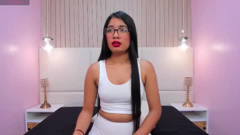 Melany online show from March 2026 06:58:01 PM