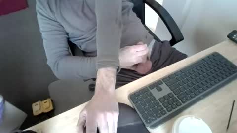 Snapshot of melbguy_075 chatting on October 2025 01:20:02 AM melbguy_075 online show from October 2025 01:20:02 AM