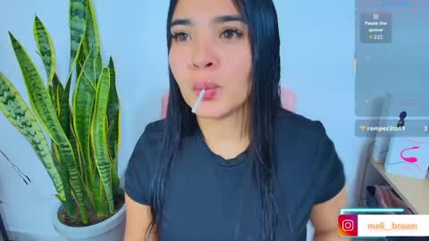    Independent model online show from April 2026 05:54:02 AM