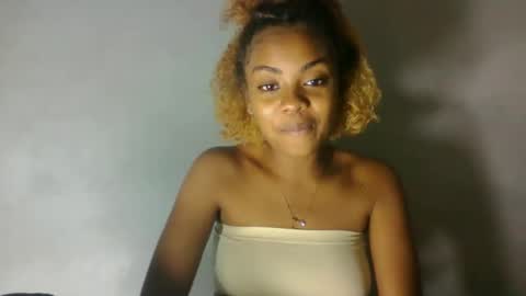 meliana98 online show from October 2025 08:57:01 PM