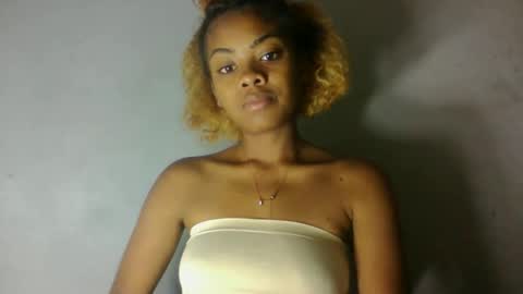 meliana98 online show from October 2025 12:09:01 PM