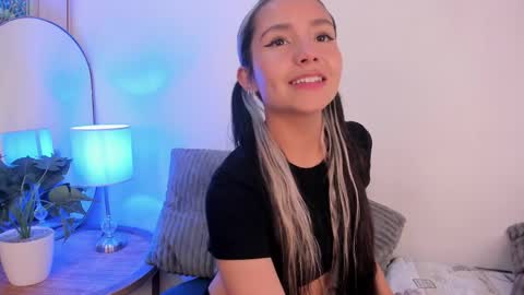 Melii  online show from April 2026 11:33:01 AM