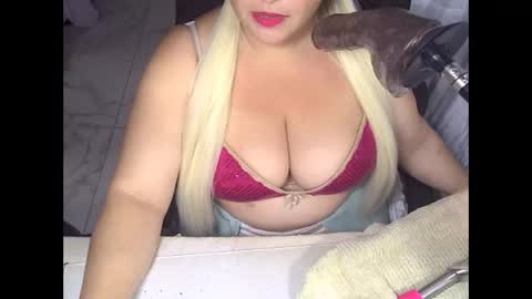 Snapshot of melindafore chatting on April 2026 01:51:01 AM alissaalissa0818 online show from April 2026 01:51:01 AM
