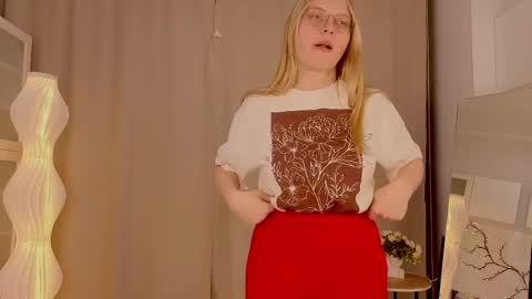 Alice - online show from April 2026 07:07:01 PM