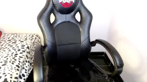 melinna706702 online show from February 2025 09:01:01 PM