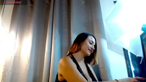Snapshot of melisa_kooper chatting on June 2026 03:05:01 PM meli online show from June 2026 03:05:01 PM