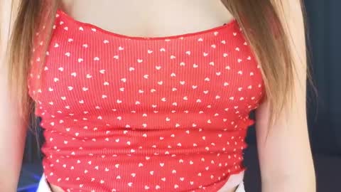 Milissa online show from October 2025 04:24:01 AM