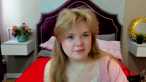 Sophia online show from May 2026 06:20:02 AM