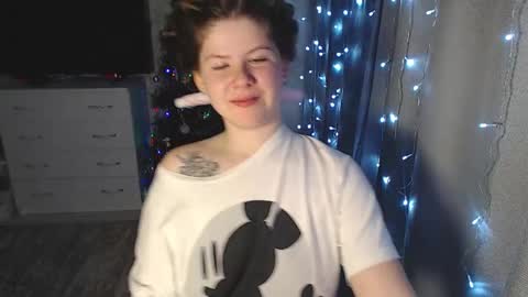 Snapshot of melissa__ray chatting on December 2024 10:34:02 PM Melissa Ray online show from December 2024 10:34:02 PM