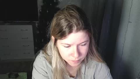 Snapshot of melissa__ray chatting on January 2025 07:34:01 PM Melissa Ray online show from January 2025 07:34:01 PM