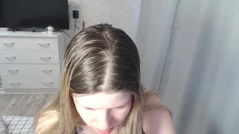 Snapshot of melissa__ray chatting on February 2025 02:53:01 AM Melissa Ray online show from February 2025 02:53:01 AM