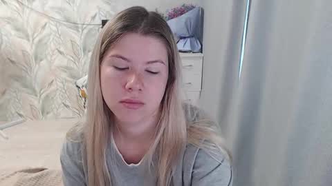 Snapshot of melissa__ray chatting on September 2025 02:55:01 AM Melissa Ray online show from September 2025 02:55:01 AM