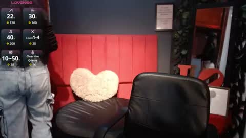 Snapshot of melissa_dolce chatting on June 2026 12:42:02 PM michell online show from June 2026 12:42:02 PM