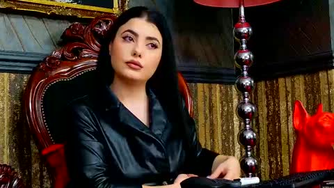 Snapshot of melissa_glow chatting on February 2025 09:05:01 AM Melissa online show from February 2025 09:05:01 AM