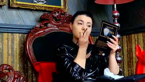 Snapshot of melissa_glow chatting on February 2025 07:37:02 AM Melissa online show from February 2025 07:37:02 AM