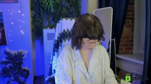 Snapshot of melissa_wells chatting on June 2026 09:19:02 PM Melissa online show from June 2026 09:19:02 PM