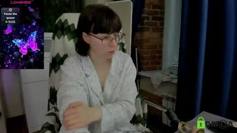 Snapshot of melissa_wells chatting on July 2026 03:23:01 AM Melissa online show from July 2026 03:23:01 AM