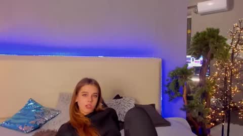 MelissaCrayzy online show from February 2025 09:43:02 AM