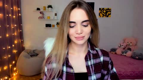 Snapshot of mellifluoustess chatting on December 2024 10:52:02 PM Tessa online show from December 2024 10:52:02 PM