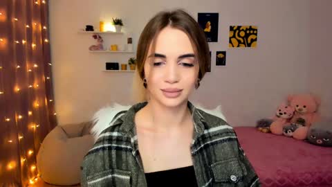 Snapshot of mellifluoustess chatting on December 2024 09:08:02 PM Tessa online show from December 2024 09:08:02 PM