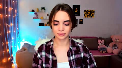 Snapshot of mellifluoustess chatting on December 2024 09:20:02 PM Tessa online show from December 2024 09:20:02 PM