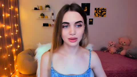 Snapshot of mellifluoustess chatting on February 2025 07:02:01 PM Tessa online show from February 2025 07:02:01 PM