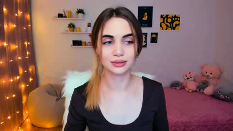 Snapshot of mellifluoustess chatting on February 2025 08:08:02 PM Tessa online show from February 2025 08:08:02 PM