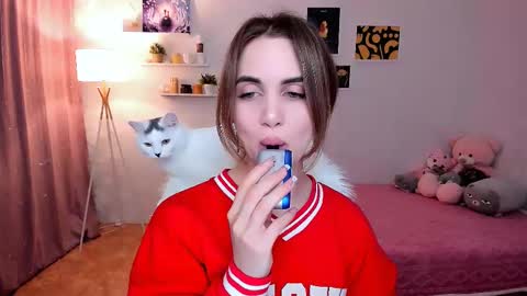 Snapshot of mellifluoustess chatting on February 2025 09:31:01 PM Tessa online show from February 2025 09:31:01 PM