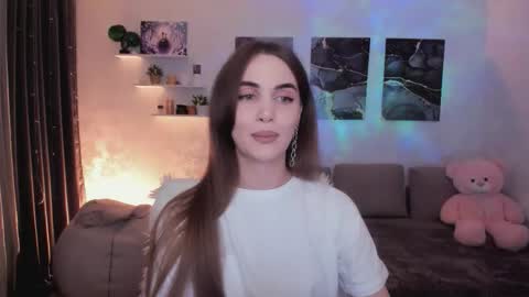 Snapshot of mellifluoustess chatting on November 2025 10:19:01 PM Tessa online show from November 2025 10:19:01 PM